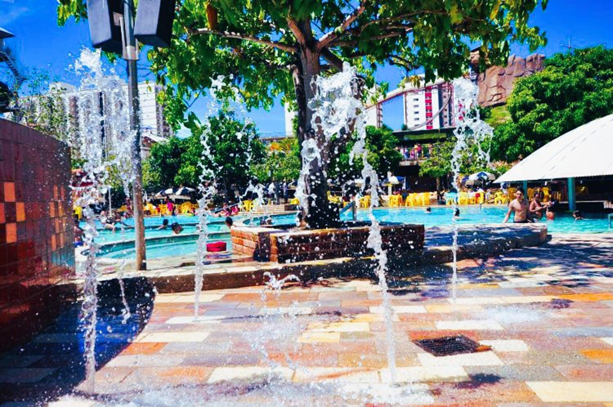 Lacqua Diroma Oficial - Diroma Acqua Park Incluido - Com Roupa De Cama E Banho Caldas Novas Esterno foto